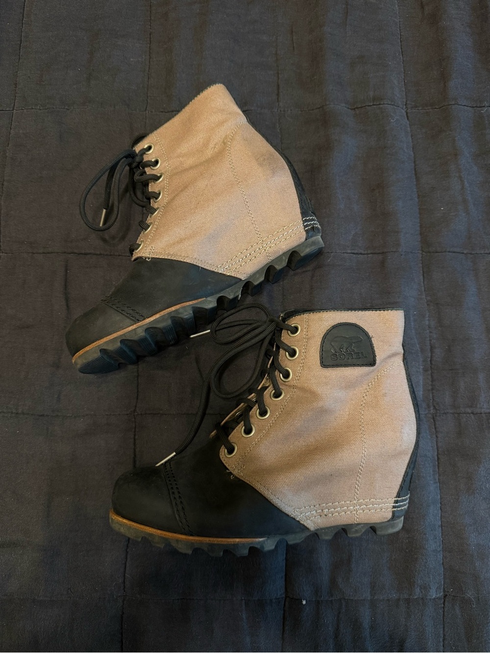 Sorel Women’s PDX Lace-Up Wedge Booties in Black and Tan Canvas